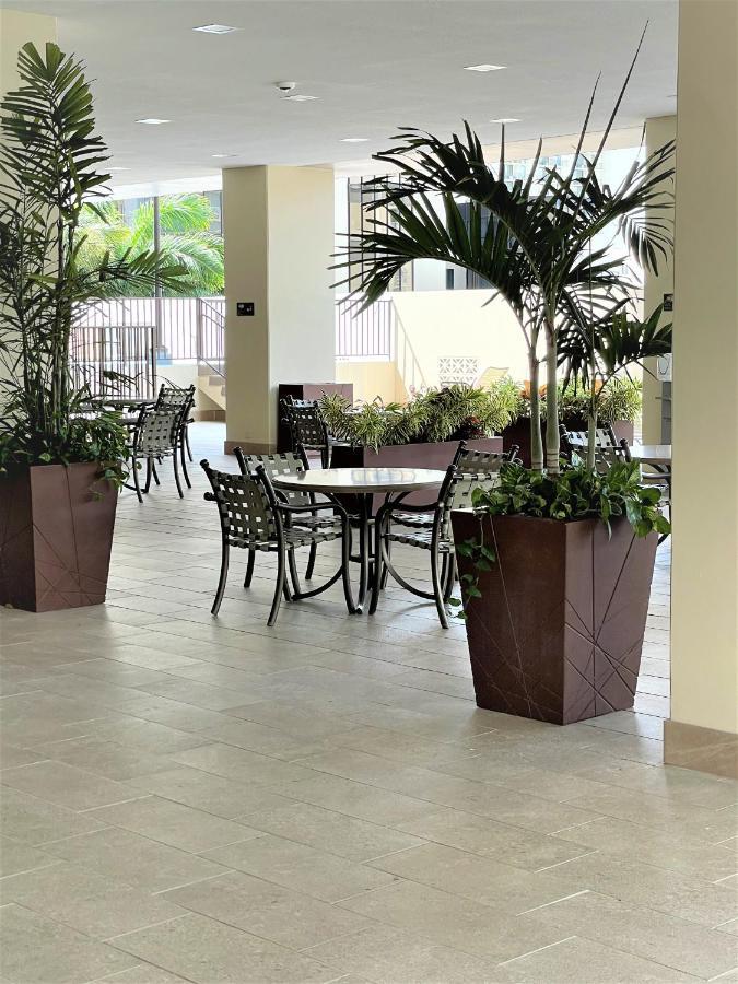 Royal Kuhio Resort Honolulu Extérieur photo